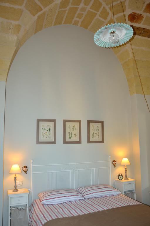 La Casa Di Alessio Bed & Breakfast Лече Екстериор снимка