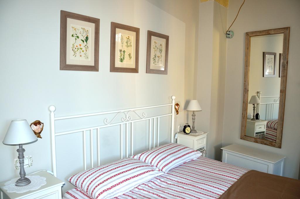 La Casa Di Alessio Bed & Breakfast Лече Екстериор снимка