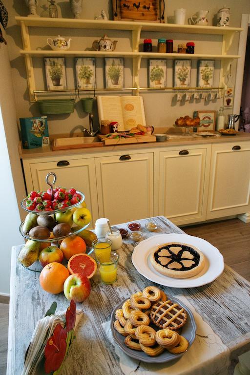 La Casa Di Alessio Bed & Breakfast Лече Екстериор снимка
